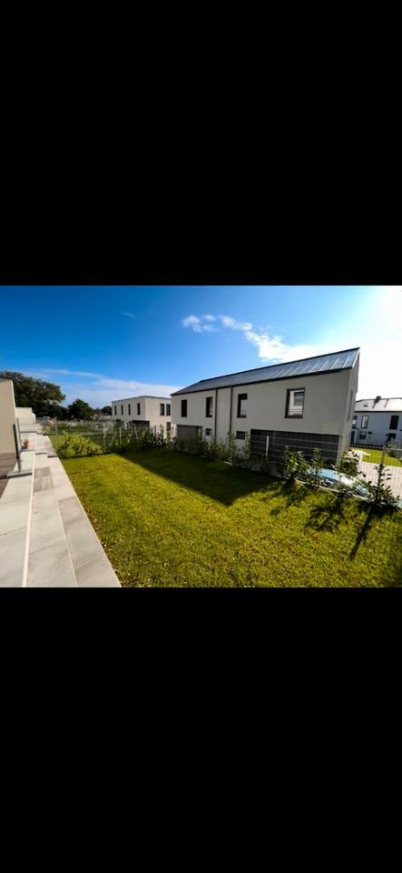 Thumbnail-Doppelhaushälfte zu vermieten KFW 55 hochwertig