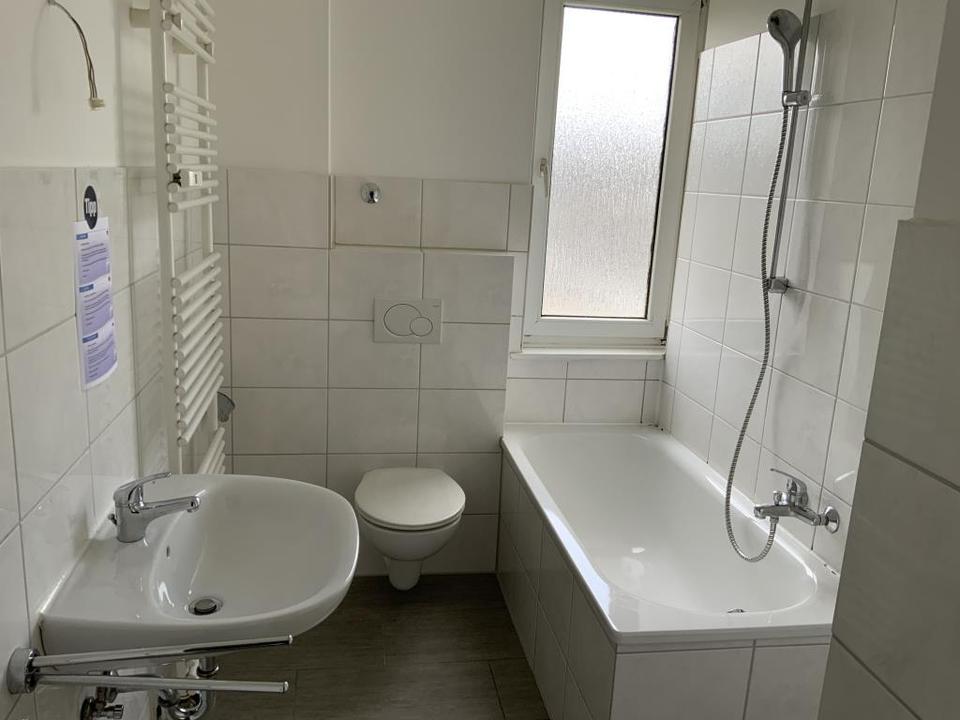 Thumbnail-Schöne und einzugsbereite 3-Zimmer-Wohnung in Hagen Wehringhausen ab sofort frei!,,