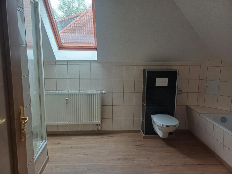 Thumbnail-Helle 3-Raum-Dachgeschoss-Wohnung zu vermieten