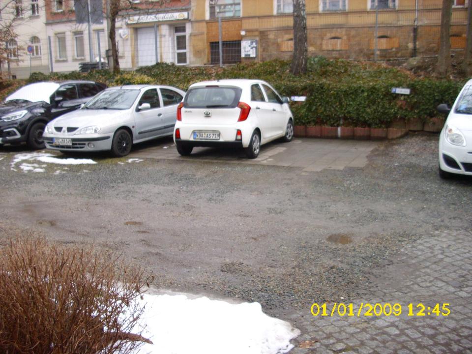 Thumbnail-Schöne kleine 2-Raumwohnung,Küchent.können kostenl.übern.w.