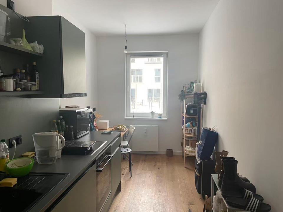 Thumbnail-Spacious room with balcony in newly renovated modern shared flat