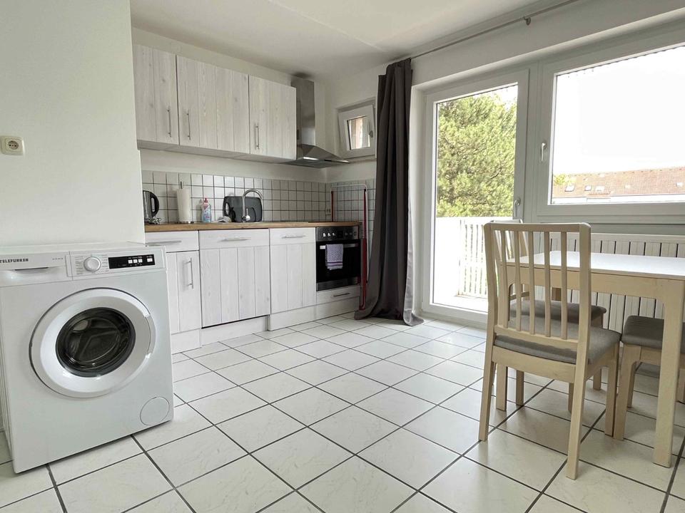 Thumbnail-(SAD153) Kleine Monteurwohnung mit Balkon