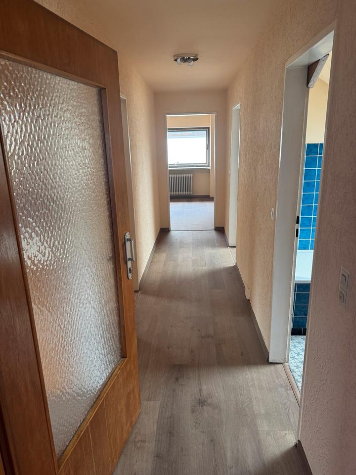 Thumbnail-3ZKB Dachgeschosswohnung zu Vermieten