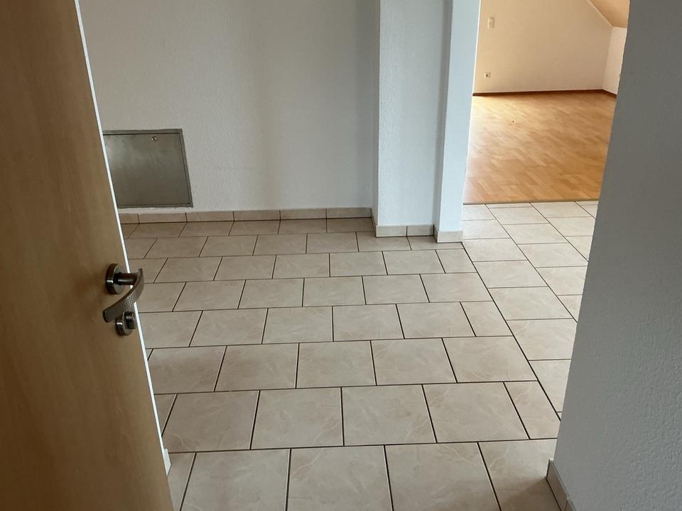 Thumbnail-3,5 Zimmer DG-Wohnung 104kwm