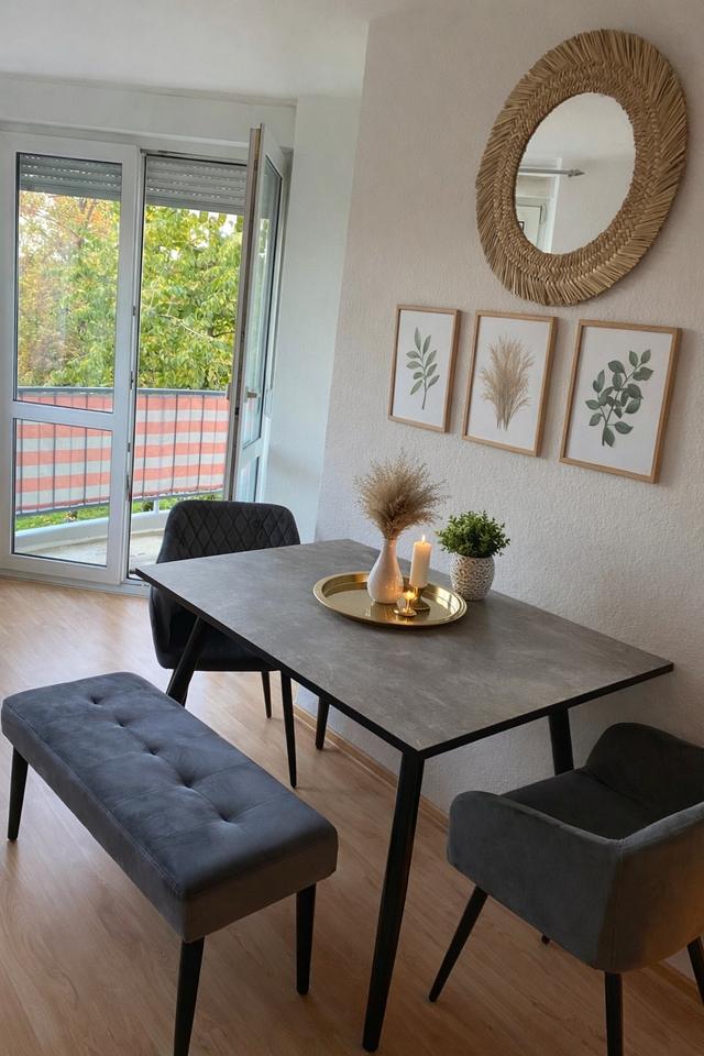 Thumbnail-NürnbergErlangenFürth 2 Zimmer Wohnung Untermieterin 3-4 Nächte