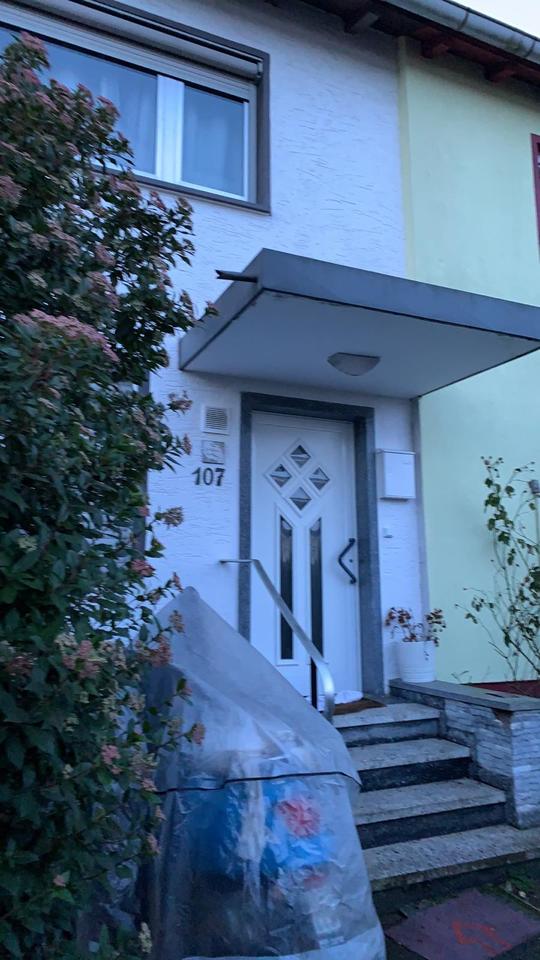 Thumbnail-Charmantes Reihenhaus in Frankfurt mit großer Garten
