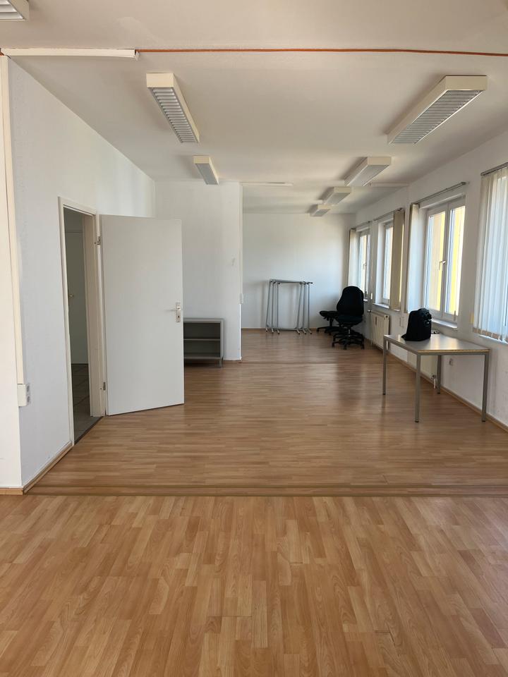 Thumbnail-Bürofläche in der Sachsenhausener Straße 23A. 2, 3, 4, 5 oder 6 Büroräume auf 122 m²