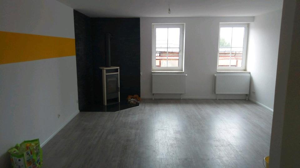 Thumbnail-moderne 3 Zimmer Wohnung imit Kamin in Arneburg