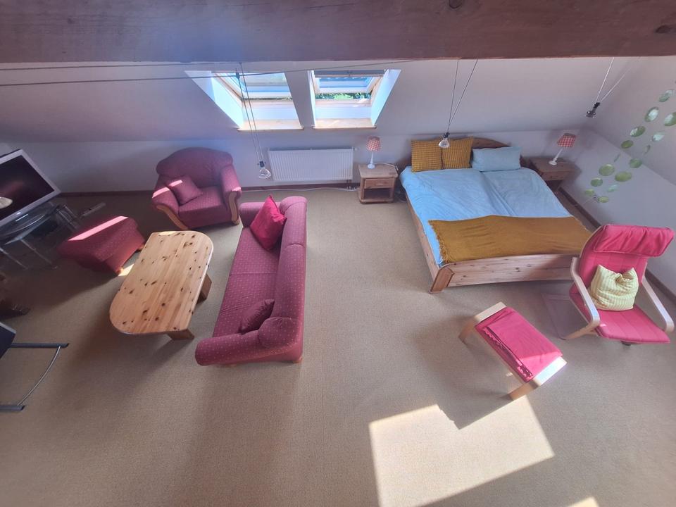 Thumbnail-möblierte Dachgeschoss-Wohnung zu vermieten