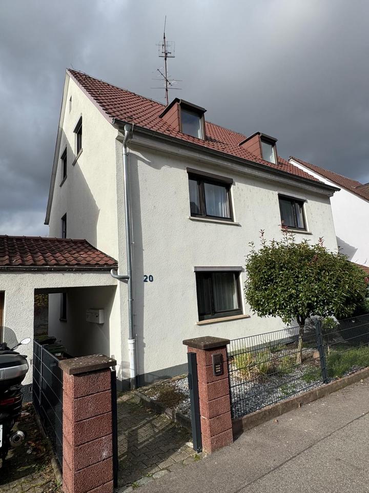 Thumbnail-3 Zimmer DG Wohnung in Stuttgart Hofen mit Einzelgarage