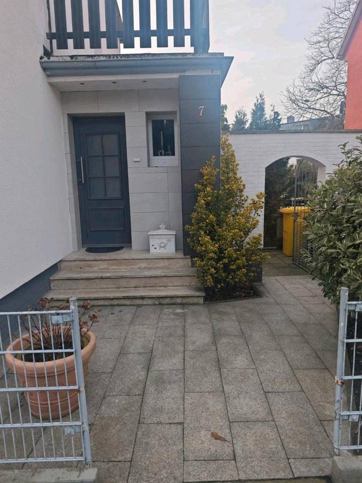 Thumbnail-Ein schönes Reihenendhaus in Lank-Latum, noch provisionsfrei