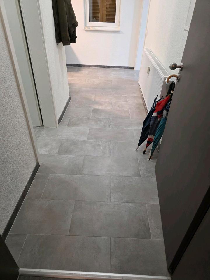 Thumbnail-Zwei Zimmer Wohnung zum Vermieten