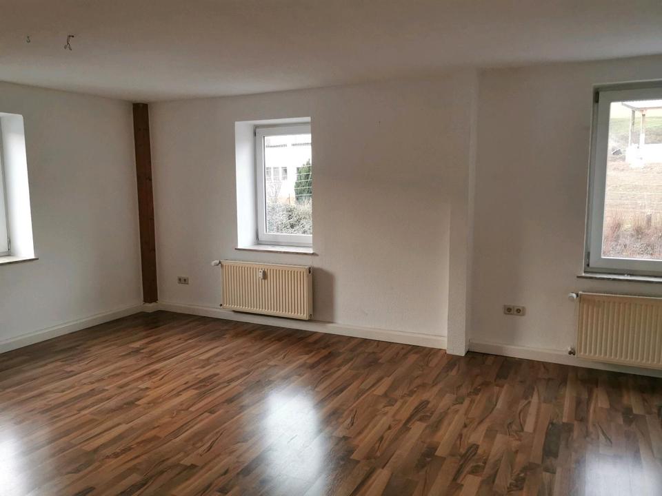 Thumbnail-Geräumige 4 Raum Wohnung zu Vermieten