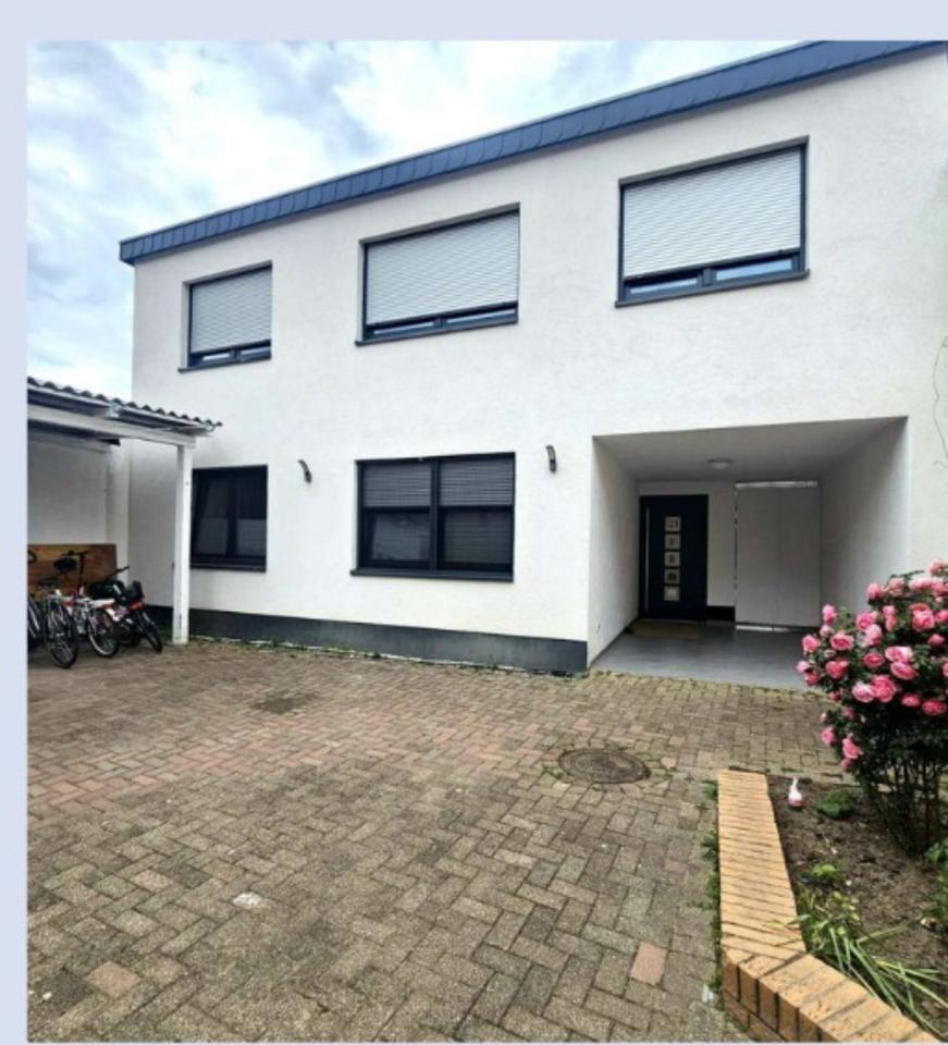 Thumbnail-Exklusives Zweifamilienhaus mit großem Grundstück – Römerberg