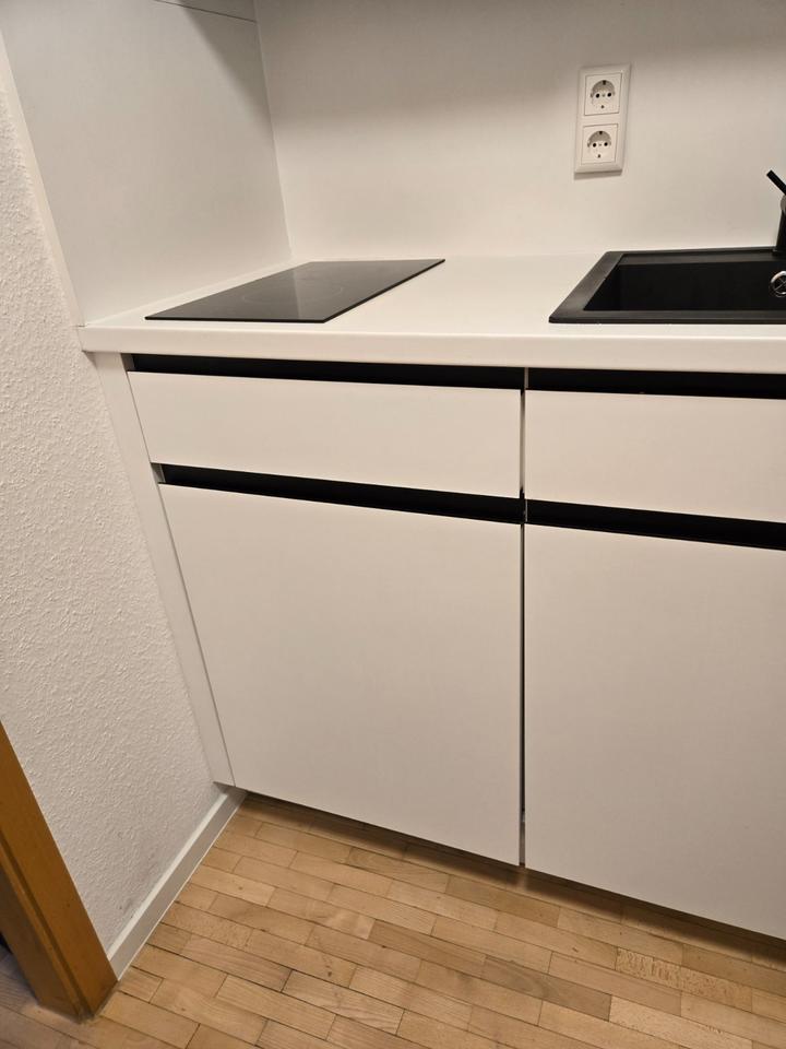 Thumbnail-Möblierte 1-Zimmer-Wohnung mit Balkon zur Kurzzeitmiete in Stuttg