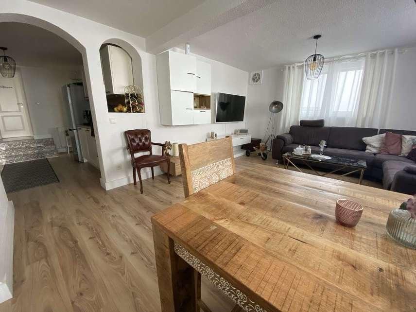 Thumbnail-Attraktive 4 Zimmer Erdgeschosswohnung