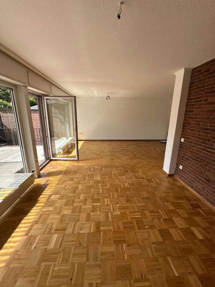 Thumbnail-Geräumiges Reihenhaus in Meerbusch Bösinghoven mit Garten