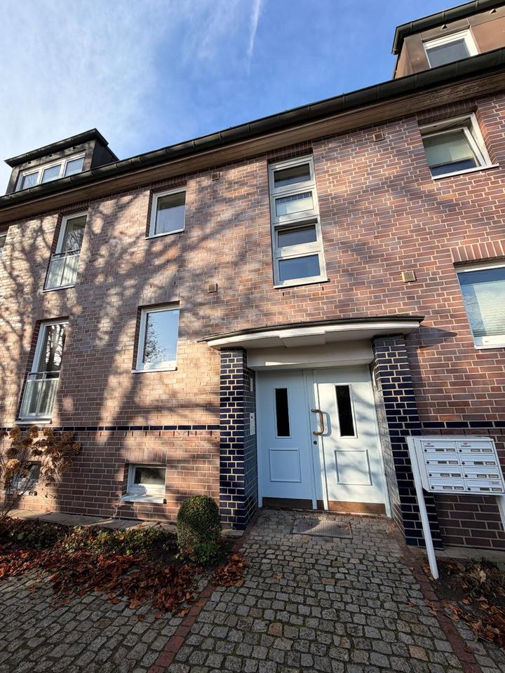 Thumbnail-Großzügige 3-Zimmer-Wohnung im Herzen von Blankenese ab 01.02.26