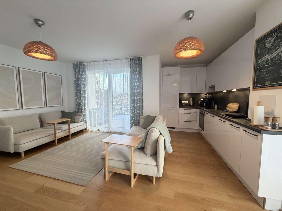 Thumbnail-KENSINGTON - Exklusiv - neuwertige 2-Zimmer-Wohnung mit Terrasse und eigenem Garten