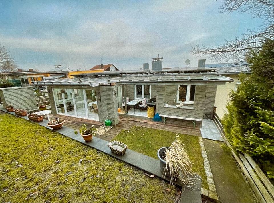 Thumbnail-Sehr schöne Doppelhaushälfte mit Wintergarten, Garten & Garage