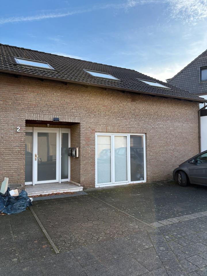 Thumbnail-3 Zimmer Wohnung mit Balkon Hemelingen Nähe Mercedes Rheinmetall