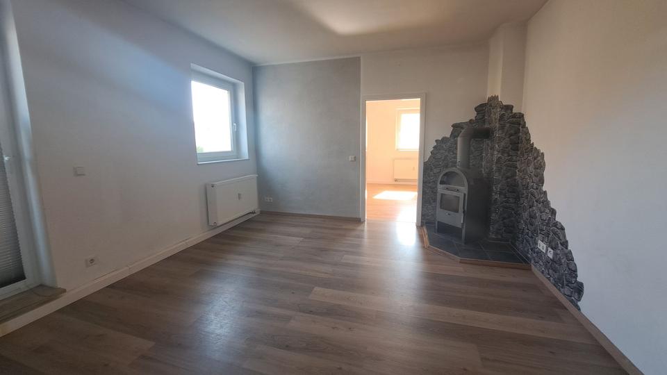 Thumbnail-Helle 2-Zimmer-Wohnung mit Balkon in Zeitz