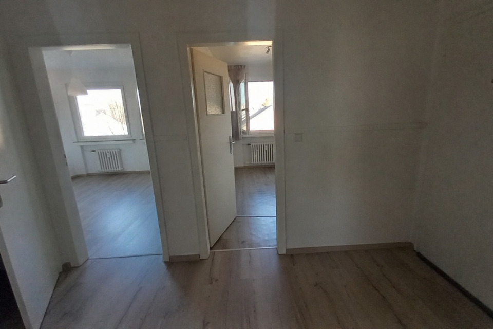Thumbnail-Helle 2-Zimmer-Wohnung mit Balkon