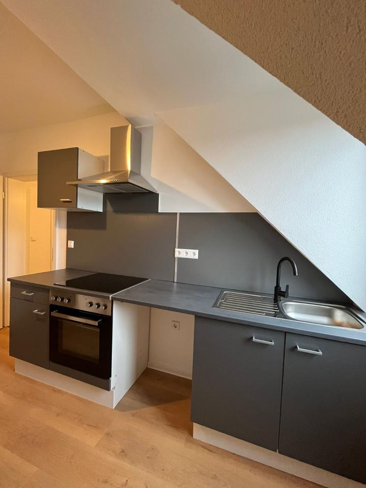 Thumbnail-Frisch sanierte helle 2-Zimmer-Wohnung in zentraler Lage