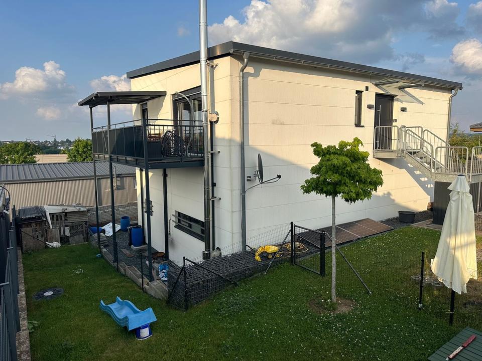 Thumbnail-Große, moderne 3-Zimmer-Wohnung mit optionaler Halle - Usingen