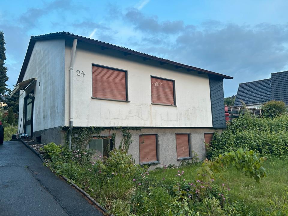 Thumbnail-Schönes Einfamilienhaus, Terrasse, kleinem Garten, zentrumsnah