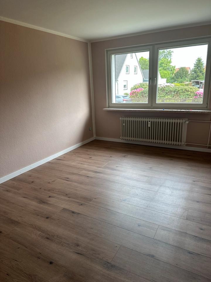 Thumbnail-3-Zimmer-Erdgeschosswohnung mit Einbauküche – 55 m²