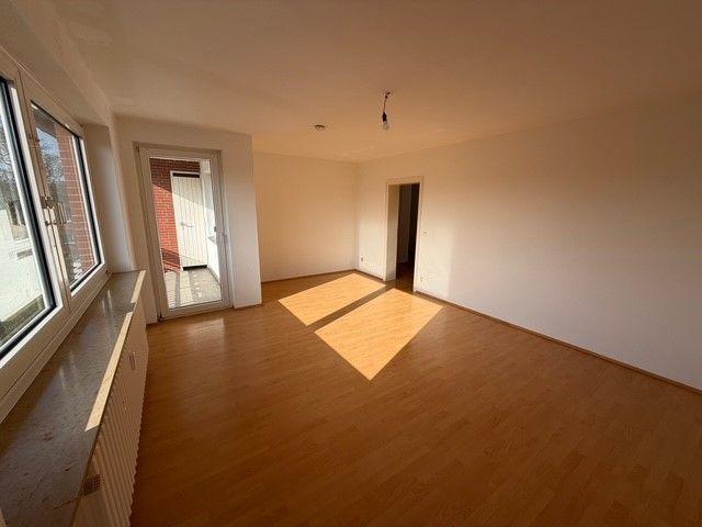 Thumbnail-Lichtdurchflutete 3-Zimmer-Dachgeschosswohnung mit Balkon in Rheine