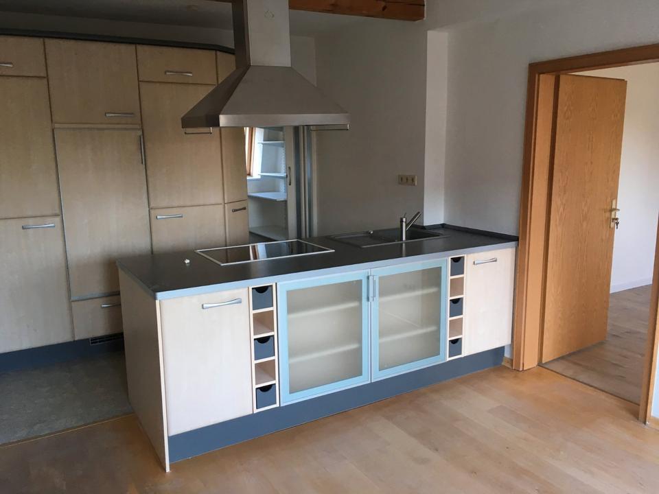 Thumbnail-Zimmer frei in unserer bunten WG – Vielfalt willkommen!