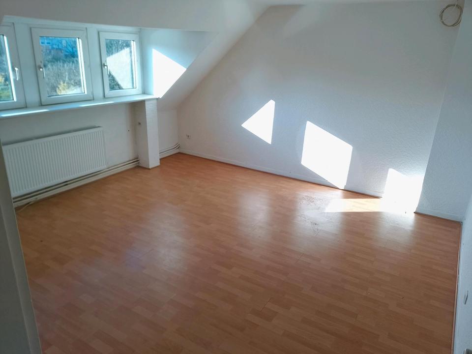 Thumbnail-3 Zimmerwohnung im Dachgeschoss