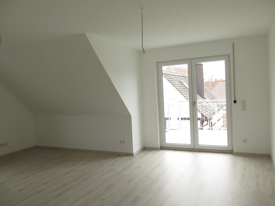 Thumbnail-3,5-Zimmer im Zentrum: EBK, Balkon, Badewanne, Dusche, Ankleide