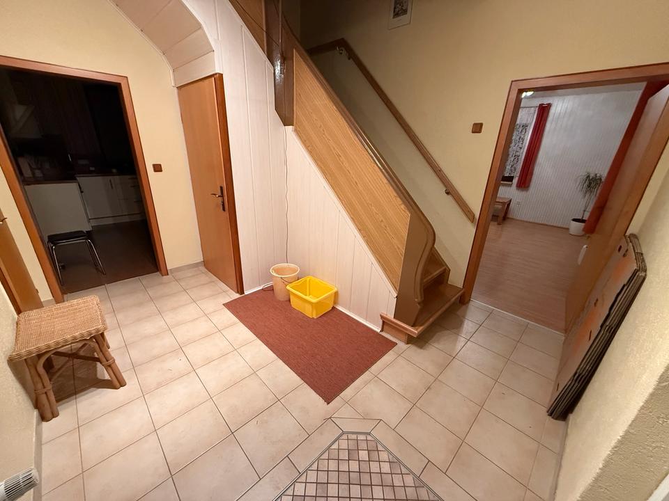 Thumbnail-Einfamilienhaus in Aßlar-Werdorf zu vermieten – 5 Zimmer, 140 m²