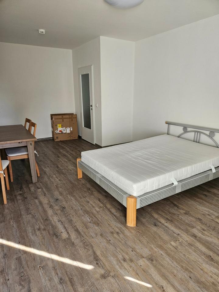 Thumbnail-WG Zimmer mit eigenem Balkon