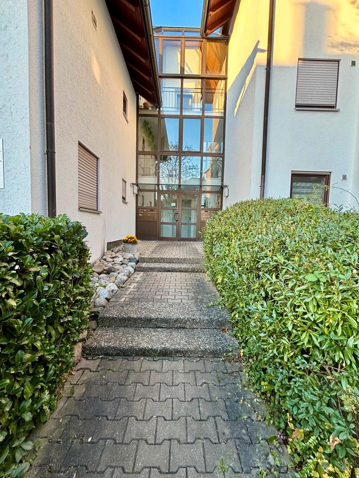 Thumbnail-2-Zimmer-Wohnung mit Balkon, Aufzug und Garage - zentrumsnah