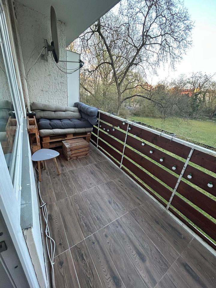 Thumbnail-2-Zimmer-Wohnung, möbliert, Balkon & EBK, Top-Lage