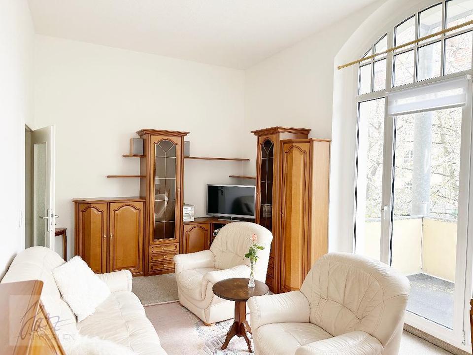 Thumbnail-***VOLL MÖBLIERTE TRAUMWOHNUNG - EINZIEHEN UND SOFORT ZU HAUSE SEIN*** 2,5 Raumwohnung mit Balkon und Tageslichtbad zu vermieten