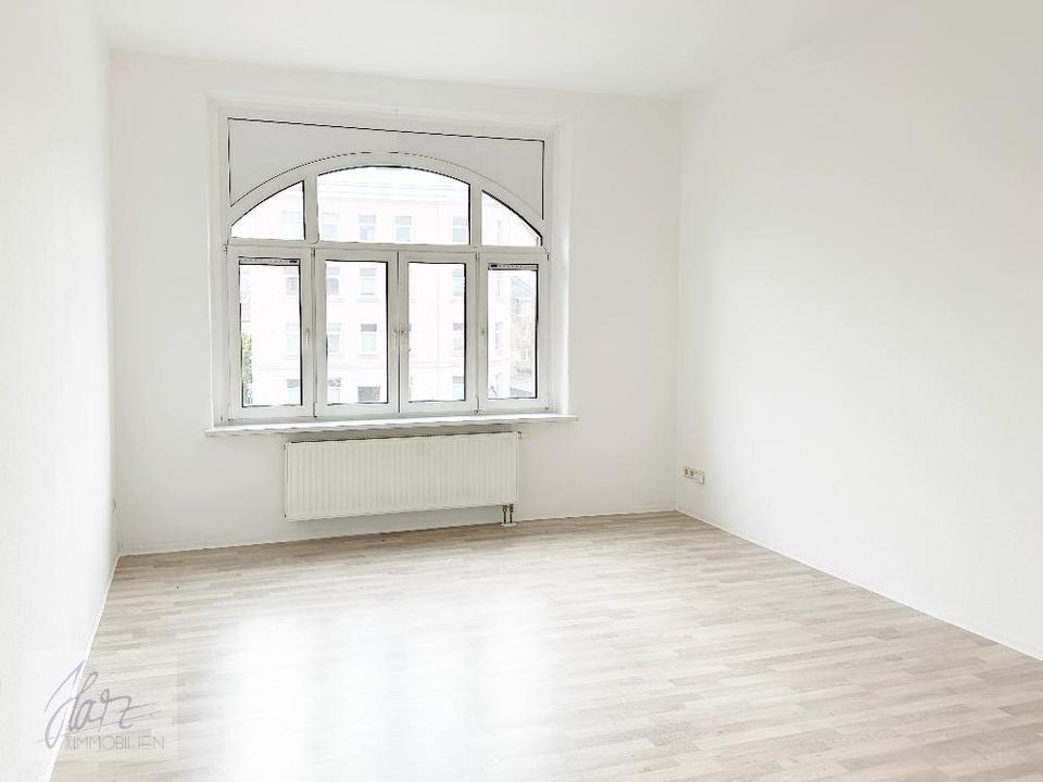 Thumbnail-***ALTBAUCHARME MIT 2 BALKONEN UND BLICK INS GRÜNE*** – 2-Raumwohnung in zentrumsnaher Lage von Alt‑Riesa zu vermieten