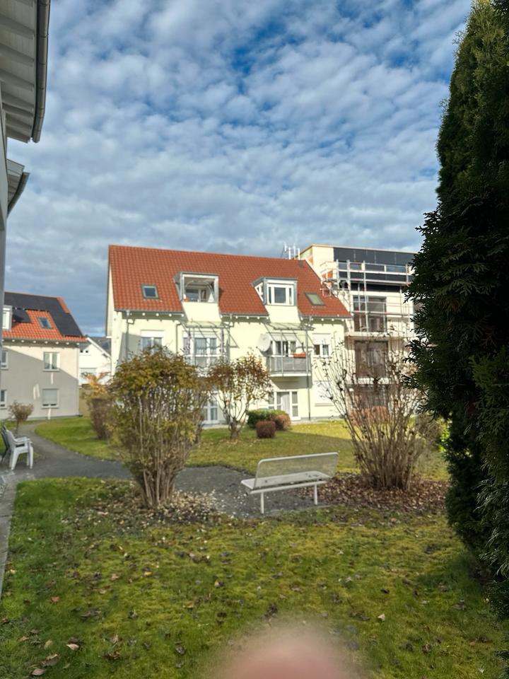 Thumbnail-Attraktive 2,5 Zimmer Wohnung mit Balkon & Tiefgaragenstellplatz