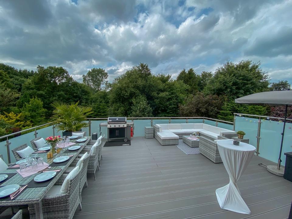 Thumbnail-Bramstedt: Moderne Wohnung mit 50 m² Dachterrasse in ruhigem ZFH