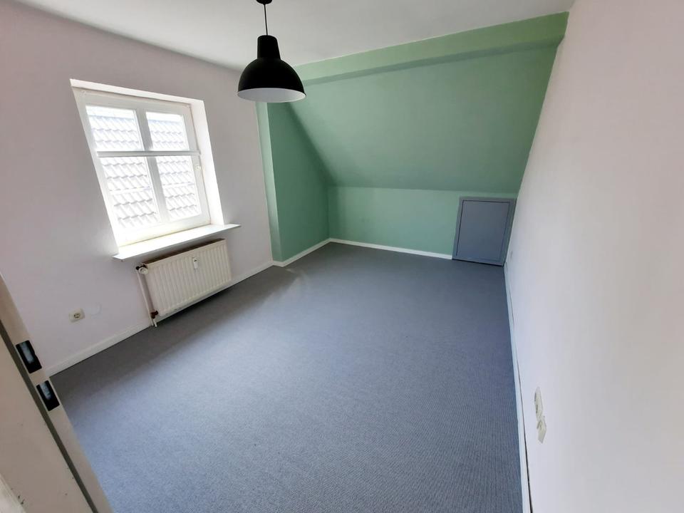 Thumbnail-gemütliche 2,5 Zi. DG Wohnung in Stedesand bei Niebüll