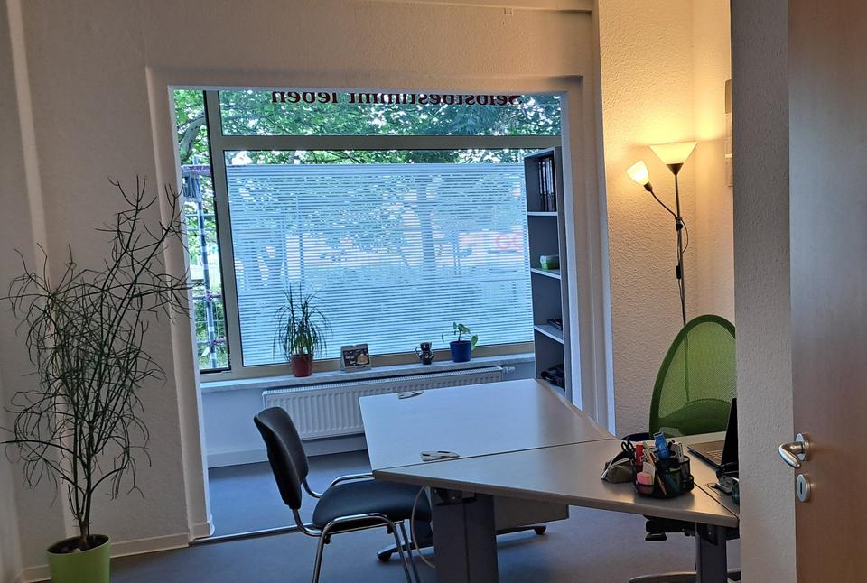 Thumbnail-Bürogemeinschaft vermietet barrierefreie Räume