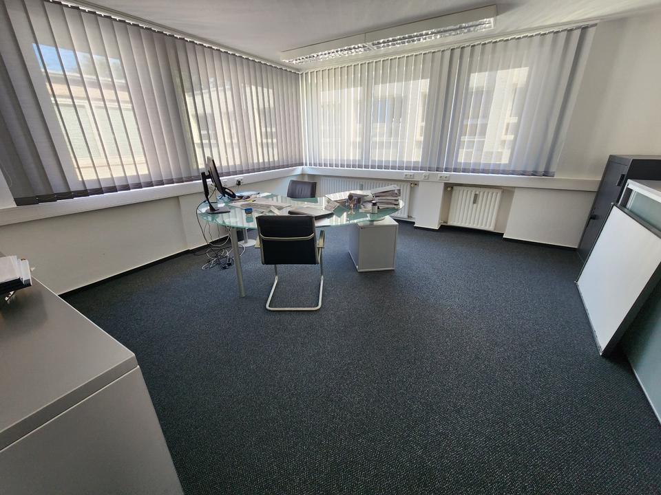 Thumbnail-TOP Lage 2 Büros 24m² + 30qm² Gesamt ca. 54qm² zuvermieten