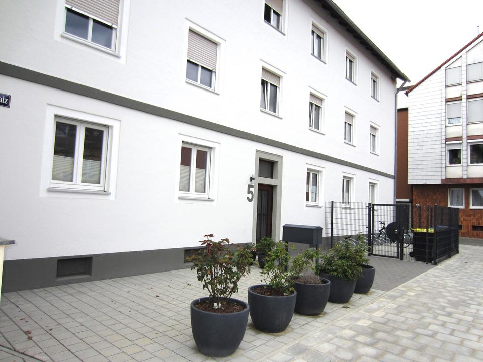 Thumbnail-NEU RENOVIERTE 2-Zi.Wohnung, EG, Küche, Bad NEU in Nürnberg-Wöhrd Nä. WöhrderSeeRathenaupl. - RUHIG