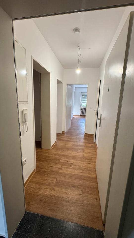 Thumbnail-Modernisierte 2-Zimmer-Wohnung mit Aufzug in Lu-Oggersheim