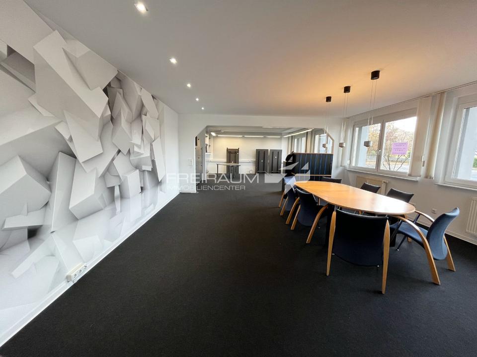 Thumbnail-FREIRAUM4 +++ Repräsentative Büroetage mit Parkplätzen
