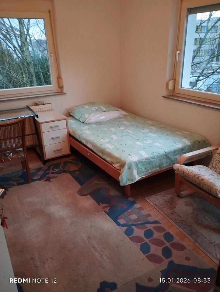 Thumbnail-Ein schönes WG Zimmer mit Balkon zu vermieten